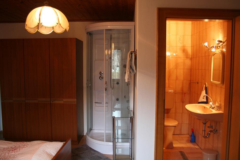 Ferienwohnungen Grabnerbauer Mondsee Zimmer foto